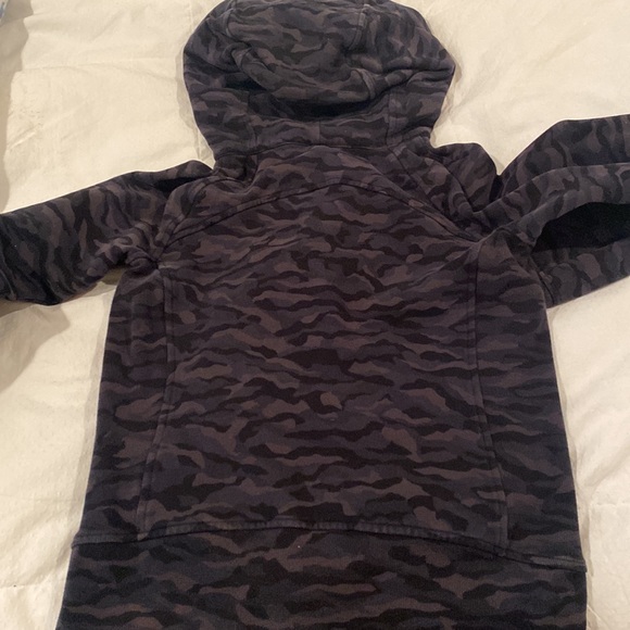 Lululemon jacket - Picture 3 of 4